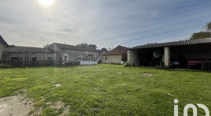 Ferme 4 pièces de 88 m² à Saint-Savin (86310)