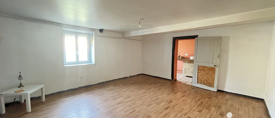 Ferme 4 pièces de 88 m² à Saint-Savin (86310)