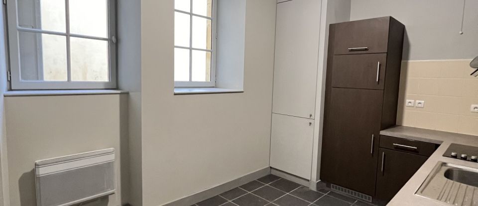 Appartement 3 pièces de 65 m² à La Rochelle (17000)