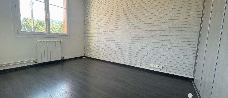 Appartement 4 pièces de 75 m² à Toulon (83200)