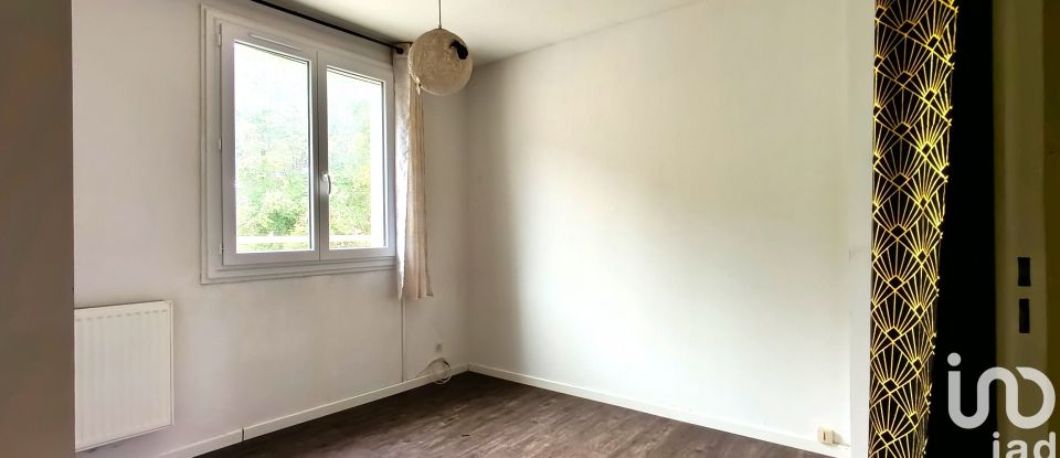 Maison 6 pièces de 111 m² à Champs-sur-Marne (77420)