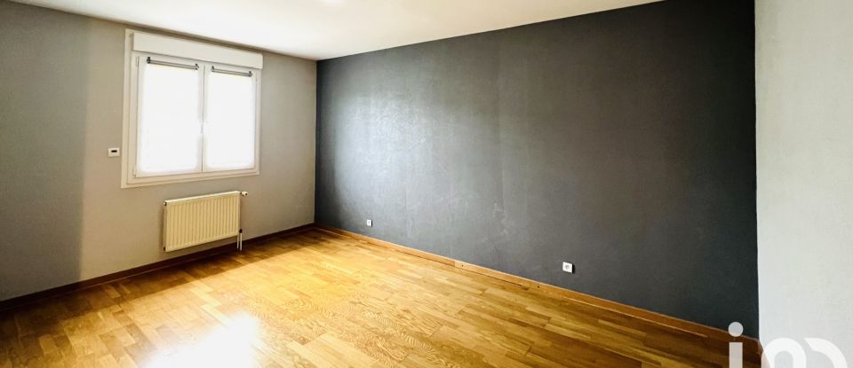 Maison 4 pièces de 95 m² à Behren-lès-Forbach (57460)