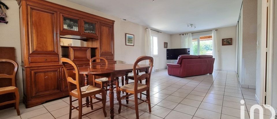 Maison 5 pièces de 125 m² à Ramasse (01250)