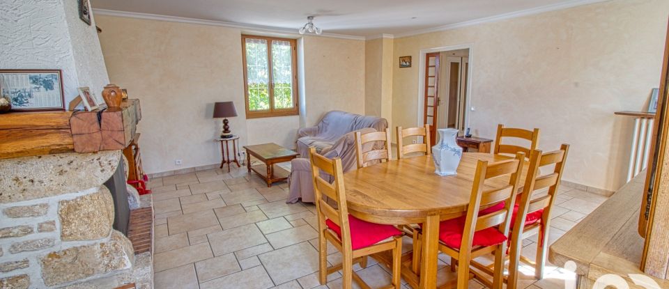 Maison 5 pièces de 195 m² à Aulnay-la-Rivière (45390)