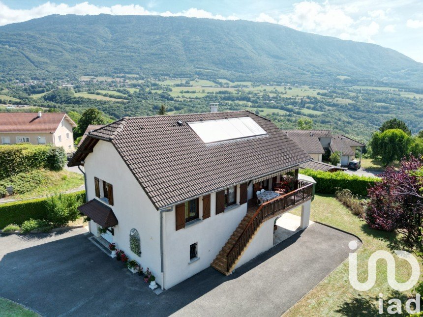 Maison traditionnelle 5 pièces de 100 m² à - (01200)