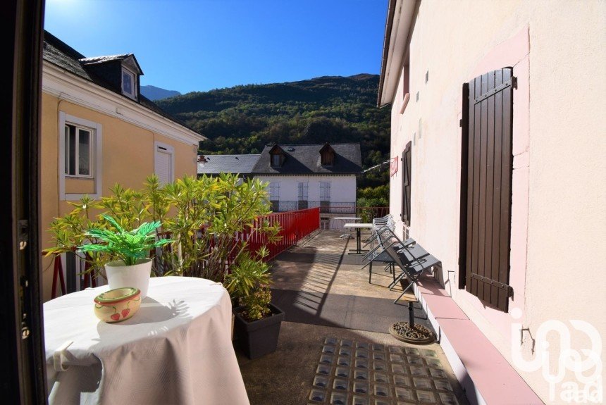 Building in Pierrefitte-Nestalas (65260) of 376 m²