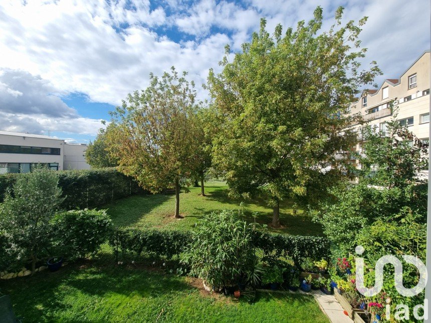 Apartment 3 rooms of 69 m² in Carrières-sur-Seine (78420)