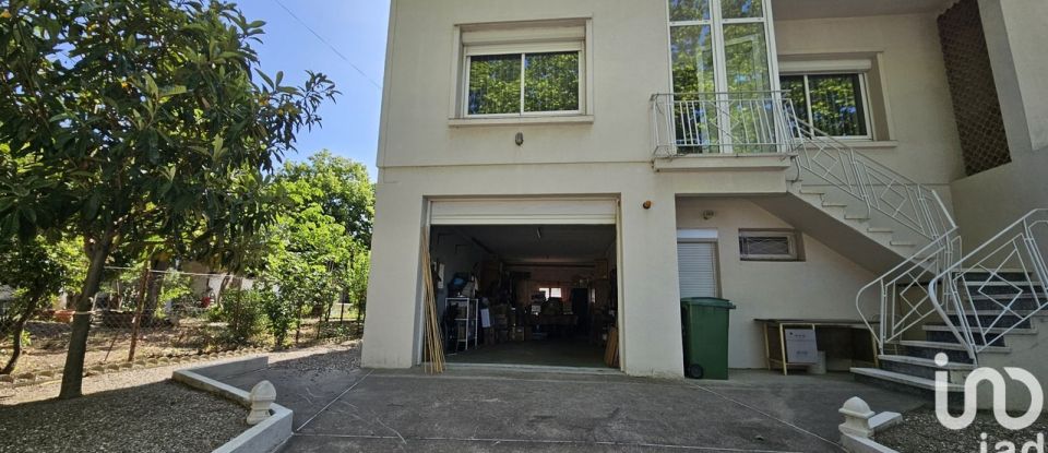 Traditional house 4 rooms of 90 m² in Béziers (34500)