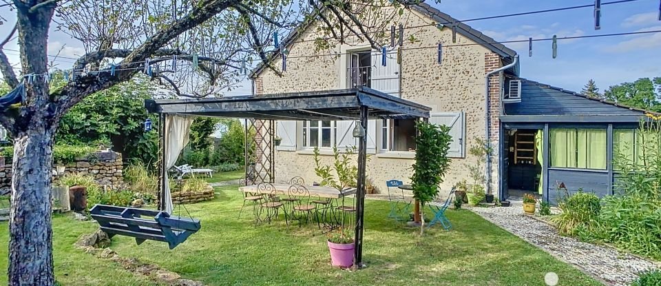 Maison traditionnelle 5 pièces de 120 m² à Chuelles (45220)