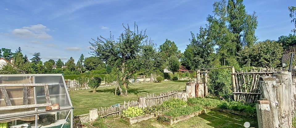 Maison traditionnelle 5 pièces de 120 m² à Chuelles (45220)