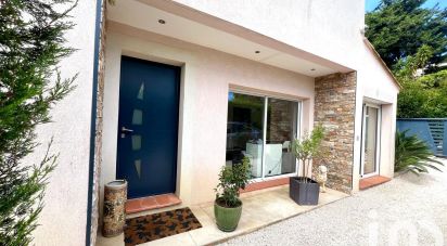 House 7 rooms of 140 m² in Six-Fours-les-Plages (83140)