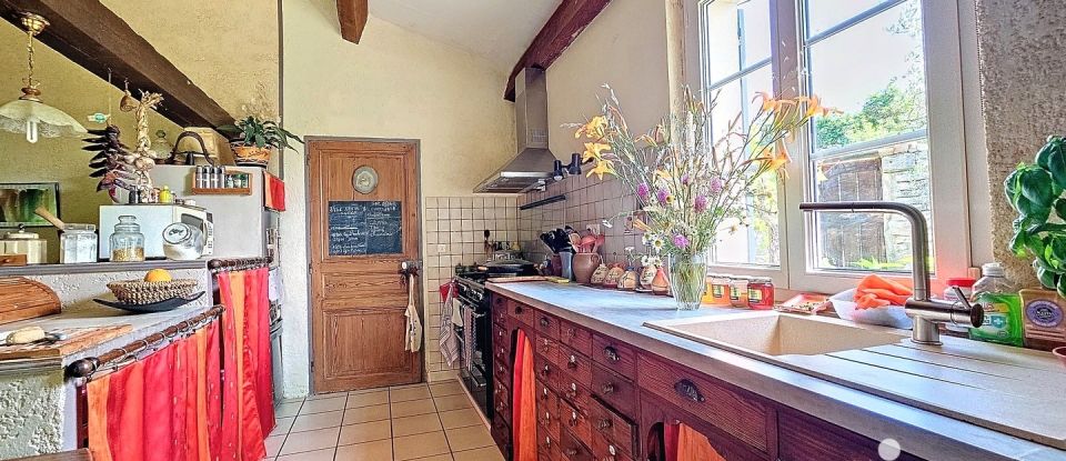 Maison de campagne 4 pièces de 96 m² à Issirac (30760)