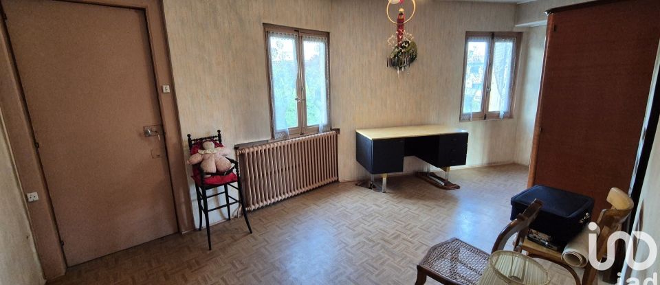 Town house 6 rooms of 139 m² in Saint-Chamond (42400)