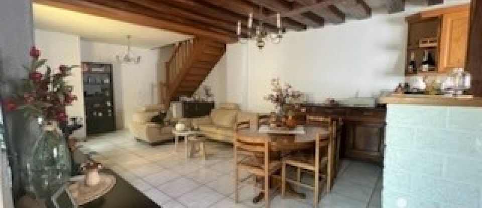 Building in Champlan (91160) of 557 m²