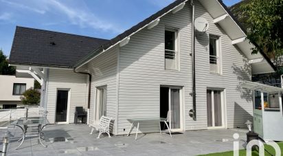 Maison 5 pièces de 170 m² à Saint-Alban-Leysse (73230)