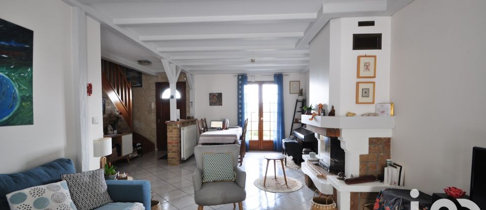 Traditional house 4 rooms of 94 m² in Coupvray (77700)