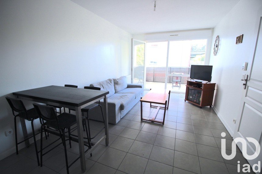 Apartment 2 rooms of 44 m² in Saint-Pierre-du-Perray (91280)