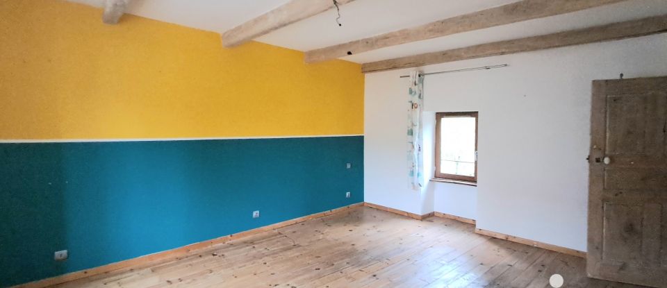 Village house 3 rooms of 94 m² in Beaurières (26310)