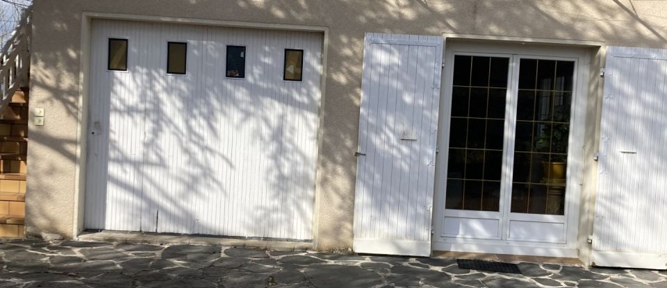 Maison 5 pièces de 126 m² à Pouilly-lès-Feurs (42110)