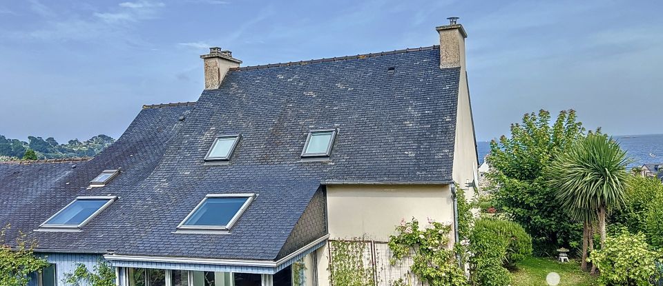 Maison traditionnelle 8 pièces de 154 m² à Ploubazlanec (22620)