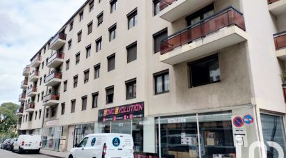 Appartement 3 pièces de 61 m² à Villeurbanne (69100)