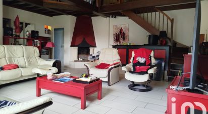 Maison 10 pièces de 136 m² à Boismé (79300)