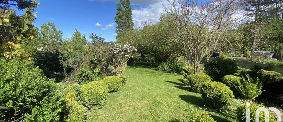 Maison traditionnelle 7 pièces de 195 m² à Port-en-Bessin-Huppain (14520)