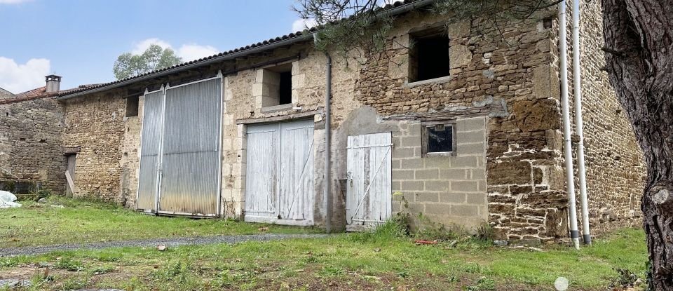 Maison 3 pièces de 205 m² à La Chapelle-Thémer (85210)