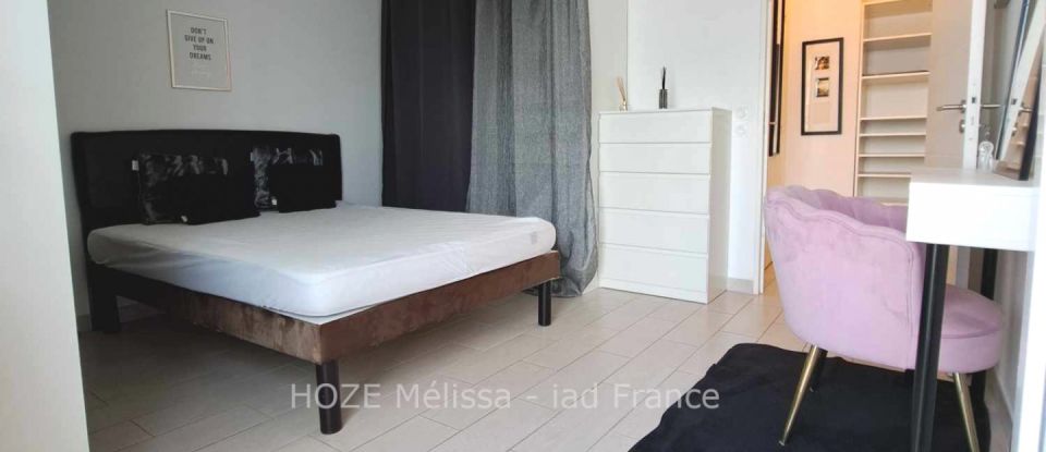 Appartement 2 pièces de 44 m² à Marseille (13008)