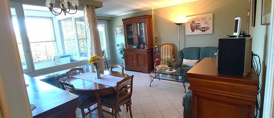 Apartment 3 rooms of 71 m² in Aulnay-sous-Bois (93600)