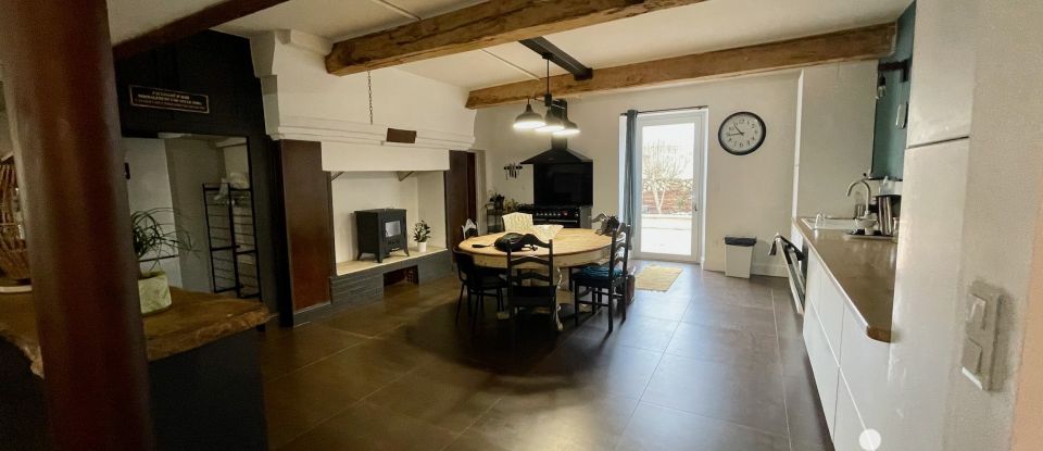 House 7 rooms of 298 m² in Monferran-Savès (32490)