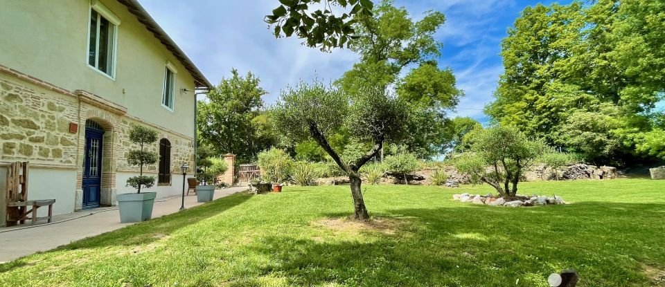 House 7 rooms of 298 m² in Monferran-Savès (32490)