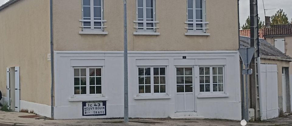 Maison 5 pièces de 137 m² à Clessé (79350)