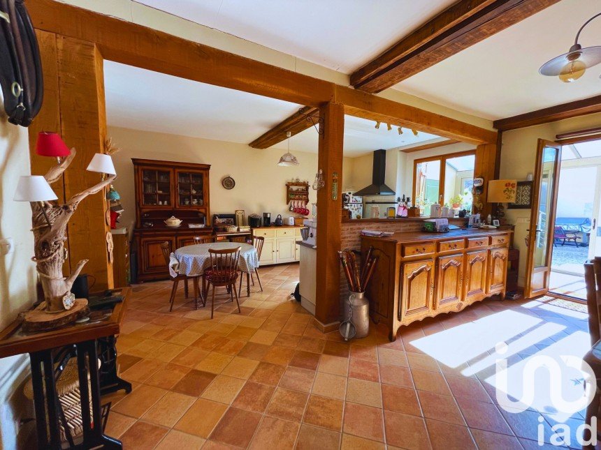 Maison 6 pièces de 154 m² à Bouhy (58310)