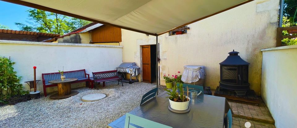 House 6 rooms of 154 m² in Bouhy (58310)