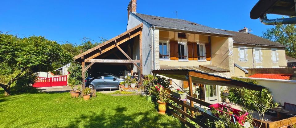 Maison 6 pièces de 154 m² à Bouhy (58310)