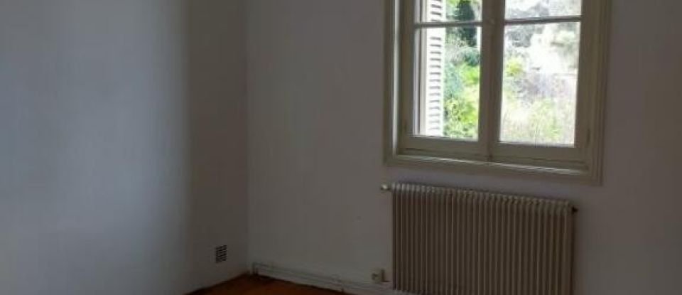 Maison 4 pièces de 82 m² à Loches (37600)