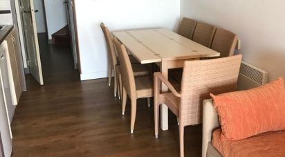 Appartement 3 pièces de 38 m² à Saint-Raphaël (83530)