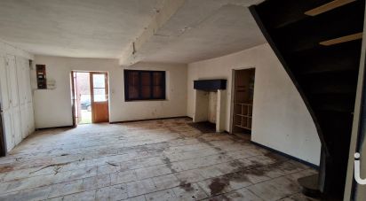 Village house 5 rooms of 173 m² in Issac (24400)