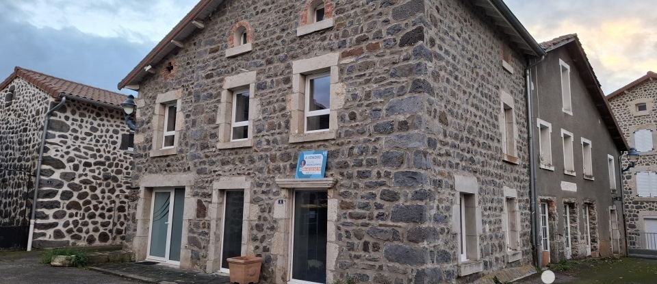 Town house 4 rooms of 140 m² in Saint-Christophe-sur-Dolaison (43370)