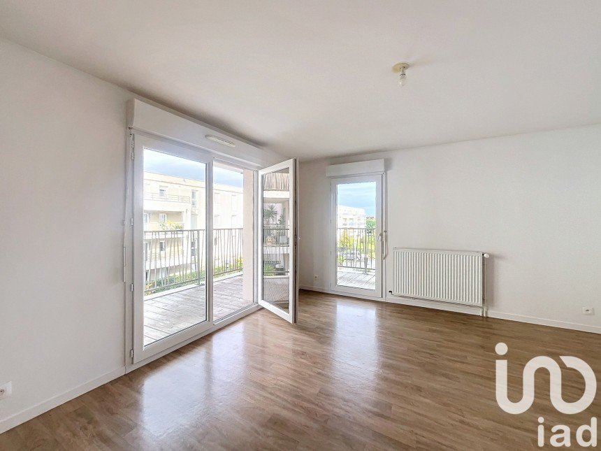 Apartment 4 rooms of 77 m² in Rezé (44400)