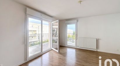 Apartment 4 rooms of 77 m² in Rezé (44400)