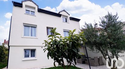 Maison 10 pièces de 238 m² à Savigny-sur-Orge (91600)