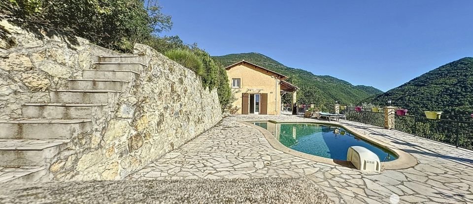 Traditional house 4 rooms of 96 m² in Peille (06440)