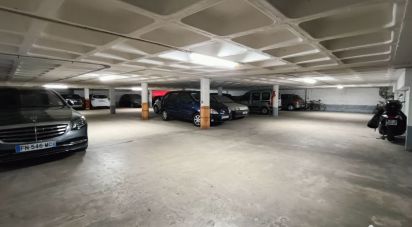 Parking/garage/box de 10 m² à Paris (75020)