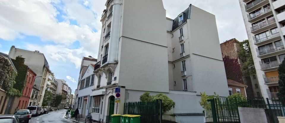 Parking of 10 m² in Paris (75020)