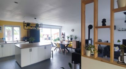 Maison 7 pièces de 145 m² à Avermes (03000)