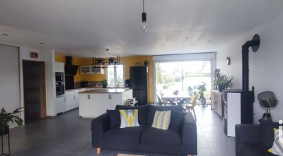 House 7 rooms of 145 m² in Avermes (03000)