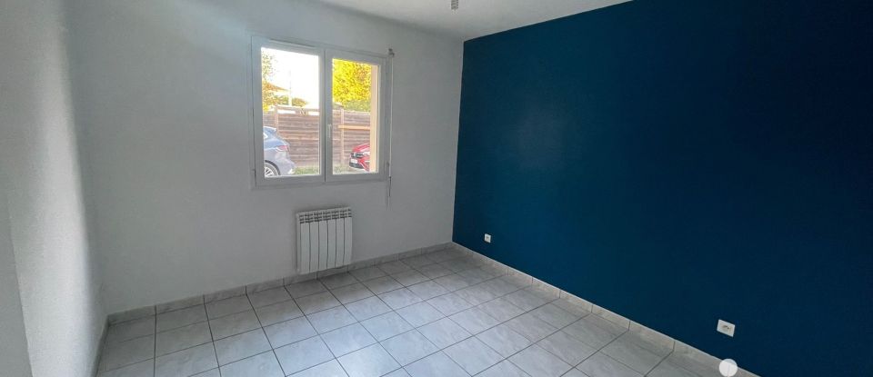 Maison 3 pièces de 355 m² à Saint-Seurin-de-Cursac (33390)