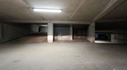 Parking/garage/box de 15 m² à Melun (77000)